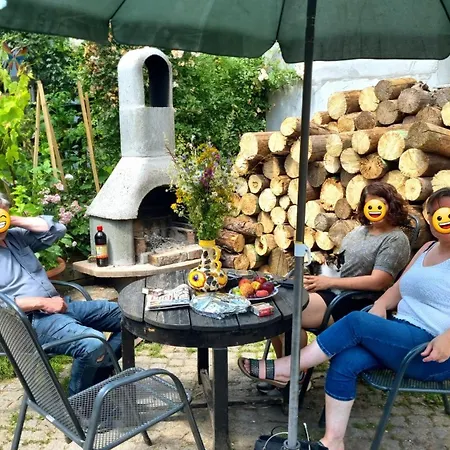 Gaestezimmer Bambus Gemeinschaftsbad Frei Wlan Δωμάτια σε οικογενειακή κατοικία *